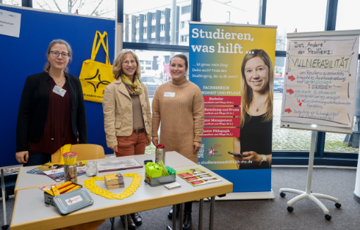 Stand der katholischen Hochschule Mainz